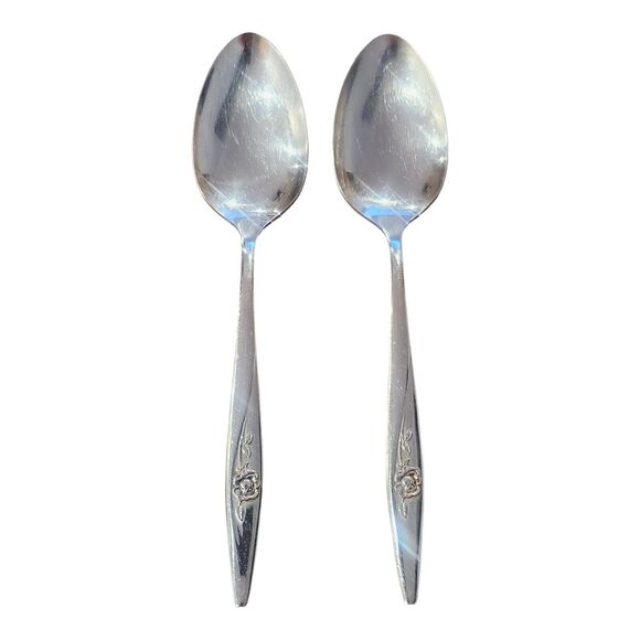 Set of 2 Oneidacraft Deluxe Stainless LASTING ROSE Serving SPOONS - Picture 2 of 7